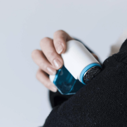 Portable Compact Fabric Shaver – Battery-Powered Fuzz and Lint Remover
